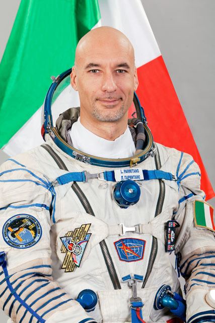Luca Parmitano ESA Astronaut Luca Parmitano 8 x 10 Full Colour Portrait 3