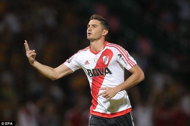 Lucas Alario River Plate 43 Rosario Central Lucas Alario scores hattrick as