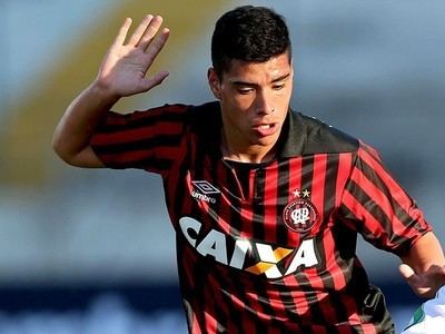 Lucas Olaza Lucas Olaza e Derley devem ser as novidades do AtlticoPR