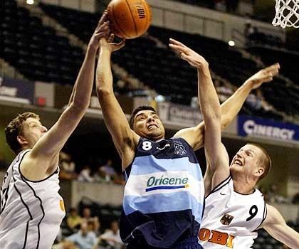 Lucas Victoriano Lucas Victoriano es jugador de Lans Basket Tucumano