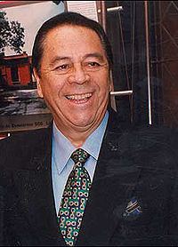 Lucho Gatica httpsuploadwikimediaorgwikipediacommonsthu
