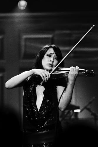 Lucia Micarelli Lucia Micarelli one of the most expressive violinist of all time