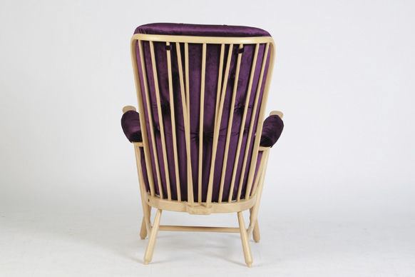 Lucian Ercolani Traditional armchair in wood bentwood standard base