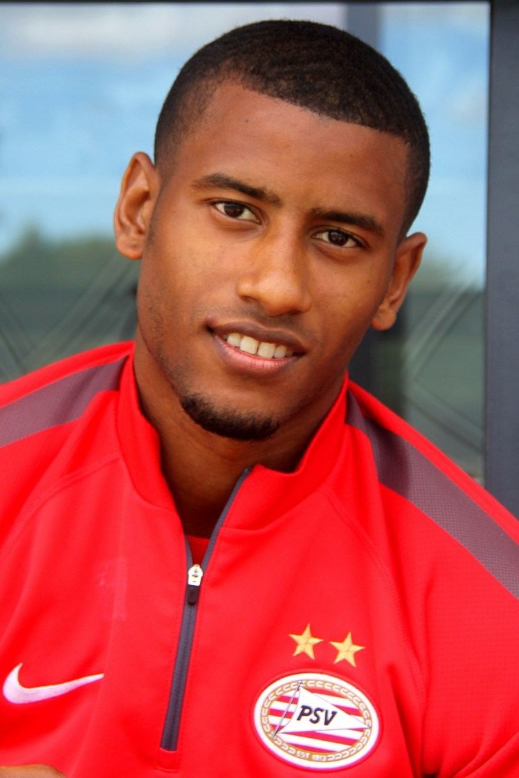 Luciano Narsingh httpsuploadwikimediaorgwikipediacommons44