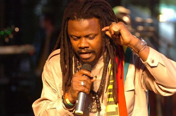 Luciano (singer) Island Jams Luciano cancels Africa Tour Due to Ebola Scare