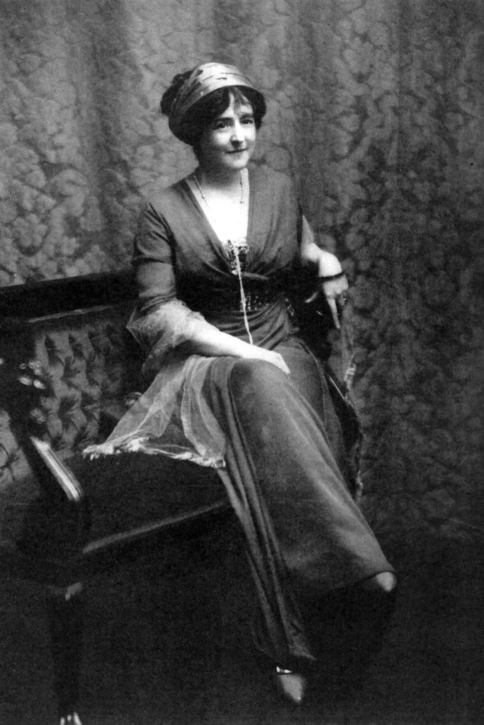 Lucie, Lady Duff-Gordon 1910 Lady Duff Gordon Grand Ladies gogm