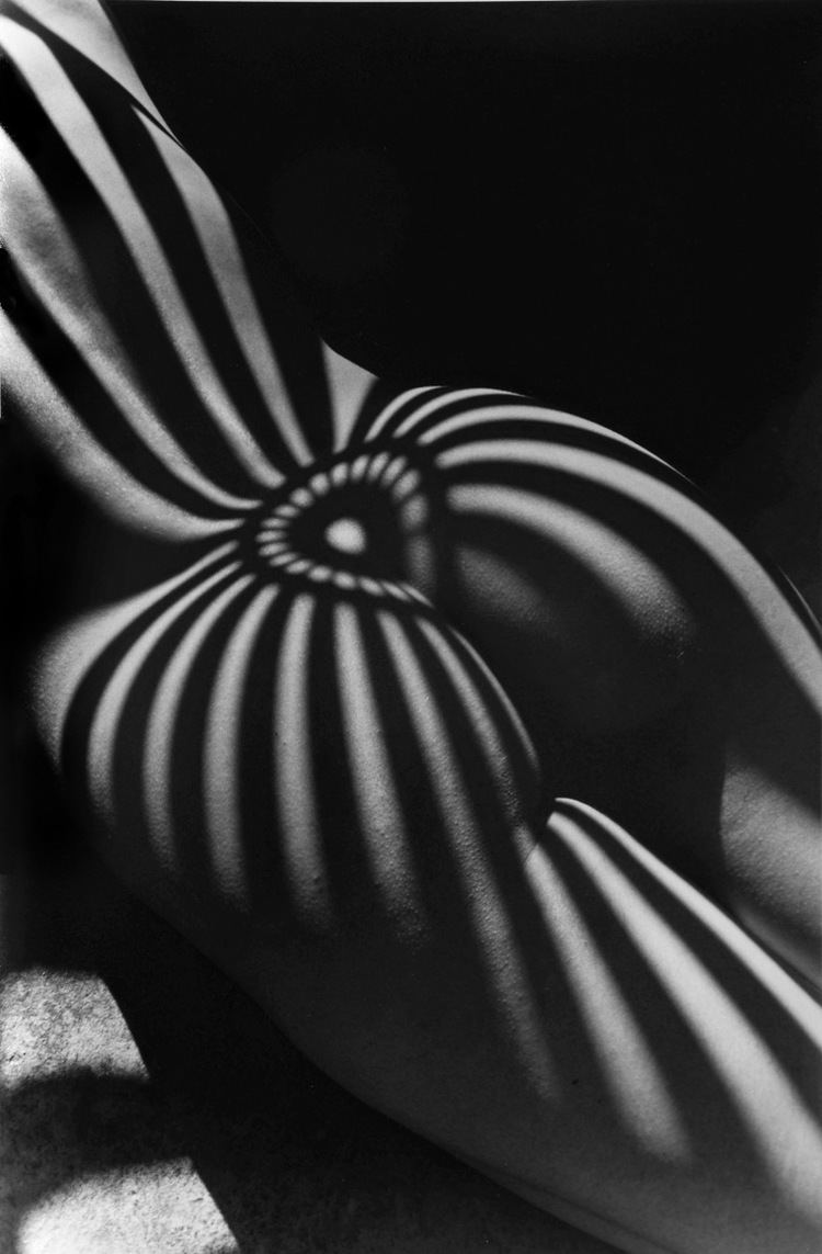 Lucien Clergue Lucien Clergue HABILLEEDELUMIERESANTABARBARA20021c31534