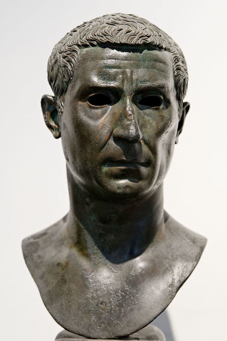 Lucius Calpurnius Piso Caesoninus (consul 15 BC)