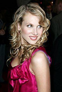 Lucy Punch iamediaimdbcomimagesMMV5BMTE5MDk1MDQ4MV5BMl5