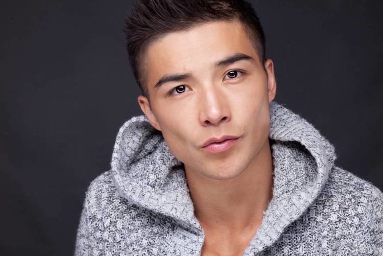 Ludi Lin Page 1 Ludi Lin Wants To Ease Fear From Power Ranger Fans Heroic