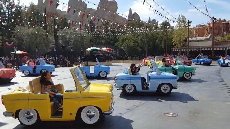 Luigi's Rollickin' Roadsters Luigi39s Rollickin Roadsters DCA Disneyland HD Multiview YouTube