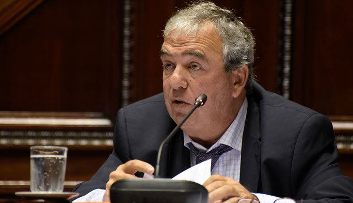 Luis Alberto Héber Luis Alberto Heber Uruguay debe retirar su embajada de Venezuela