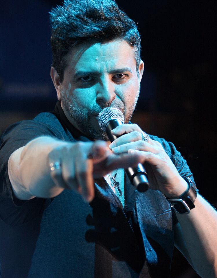 Luis Enrique (singer) httpsuploadwikimediaorgwikipediacommonscc