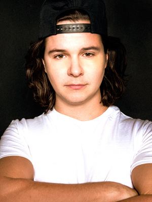 Lukas Forchhammer Lukas Graham and Girlfriend Expecting First Child Moms amp Babies