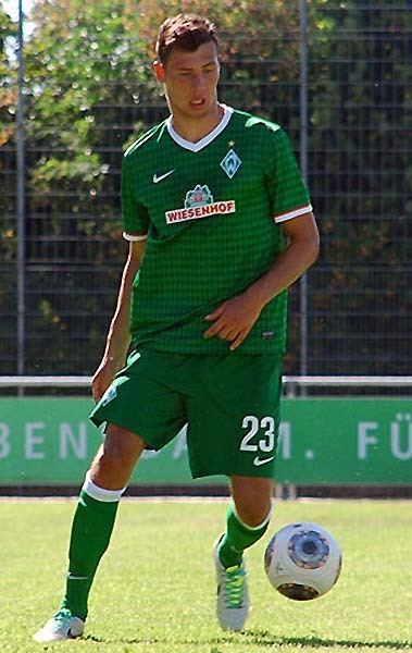 Lukas Fröde Werder Bremen stattet Fuldaer Lukas Frde mit Profivertrag aus