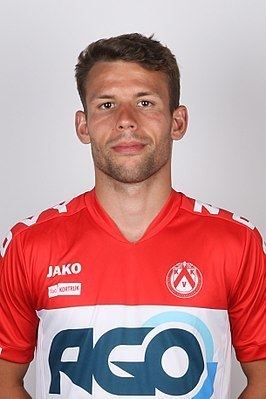 Lukas Van Eenoo httpsuploadwikimediaorgwikipediacommonsthu