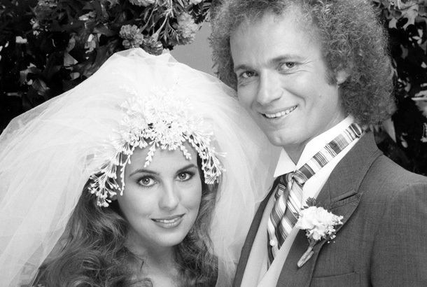 Luke and Laura HOT GALLERY General Hospital39s Luke and Laura Celebrate Their 30th