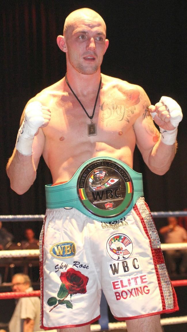 Luke Blackledge Bolton boxer Luke Blackledge targets world title fights after