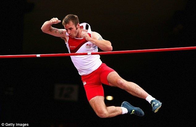 Luke Cutts Steven Lewis jumps to Commonwealth Games gold in the pole