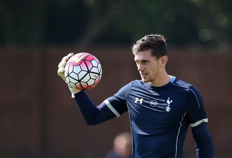 Luke McGee Tottenham Hotspur goalkeeper Luke McGee signs new contract until 2019