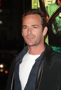 Luke Perry iamediaimdbcomimagesMMV5BMTA1Nzk4NDE5MjdeQTJ