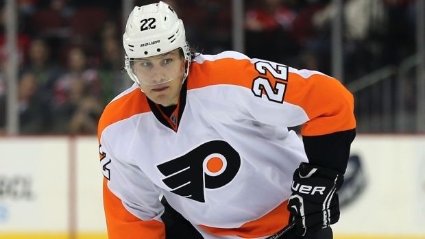 Luke Schenn Luke Schenn in spotlight as Flyers visit Leafs NHL on