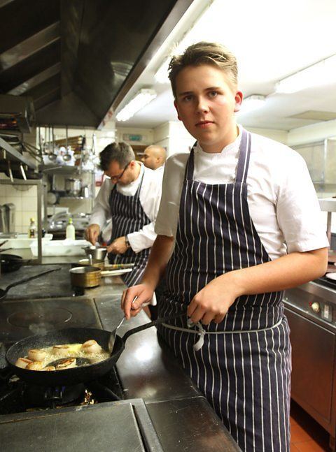 Luke Thomas (chef) BBC Three Britain39s Youngest Head Chef Luke Thomas