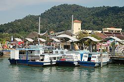Lumut, Malaysia httpsuploadwikimediaorgwikipediacommonsthu