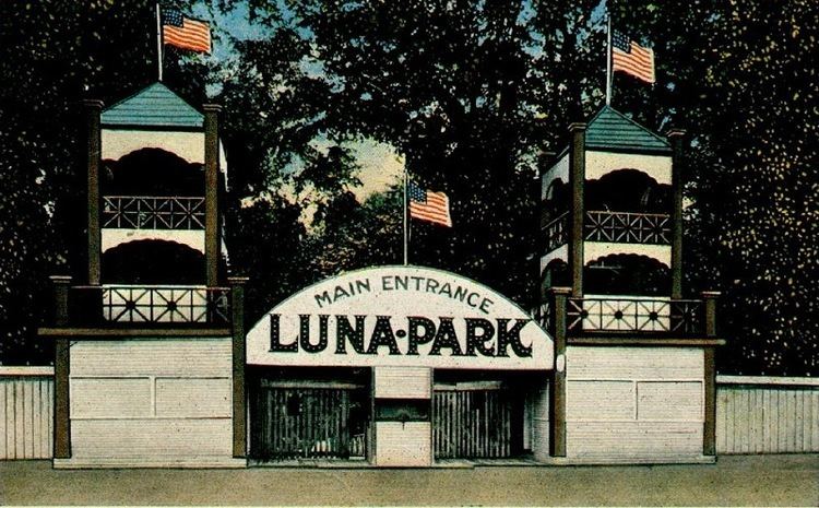 Luna Park, Charleston
