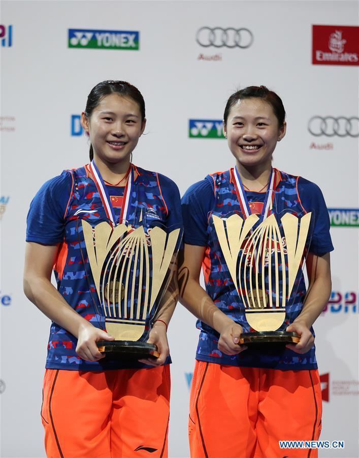 Luo Yu Chinese twins win womens doubles of Dubai World Superseries 2015