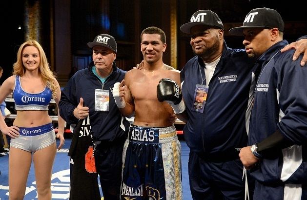 Luís Arias (boxer) Photos Luis 39Cuba39 Arias improves to 30 with first round blitzing