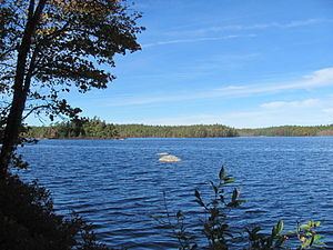 Luxton Lake (Nova Scotia) httpsuploadwikimediaorgwikipediacommonsthu