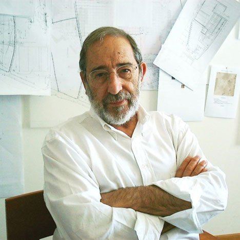 Álvaro Siza Vieira News related to lvaro Siza and his buildings Dezeen
