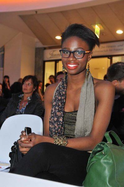 Lydia Obute Bild 2 aus Beitrag Mode Models und Moneten