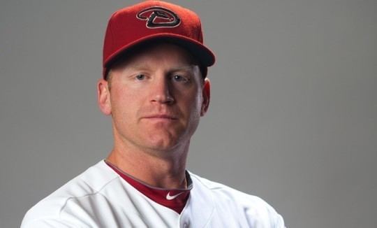 Lyle Overbay Yankees sign Overbay claim a reliever and cut a good