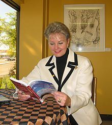Lynda Haverstock httpsuploadwikimediaorgwikipediacommonsthu