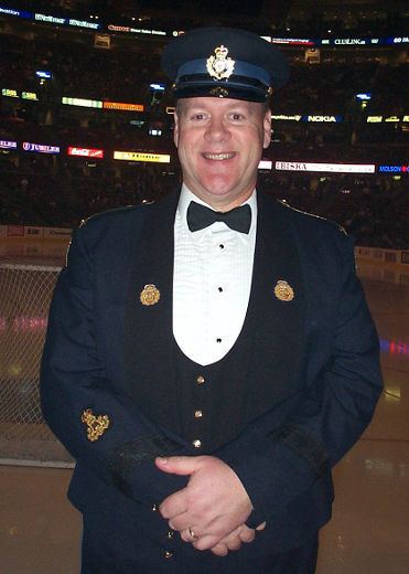 Lyndon Slewidge National anthem singer provides a reason to cheer