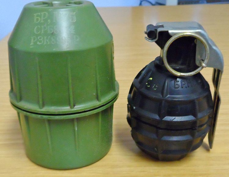 M75 hand grenade