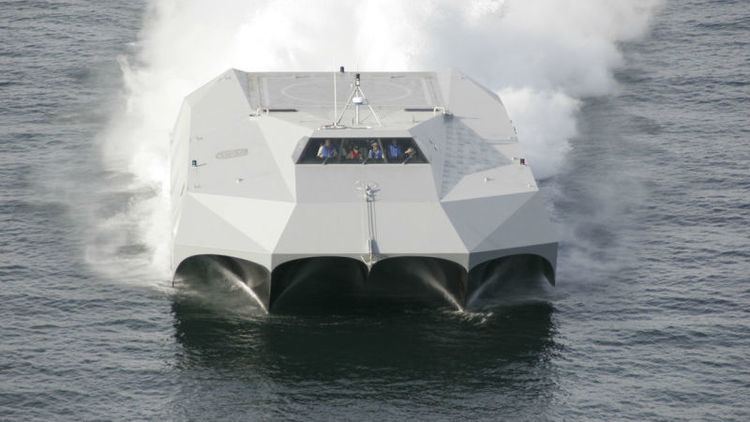 M80 Stiletto America39s Largest Carbon Fiber Ship Is a Seafaring Speed Demon