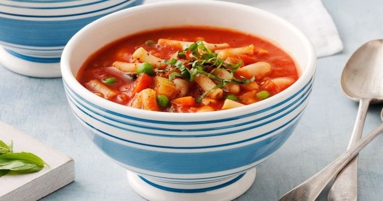 Macaroni soup Vegetable and macaroni soup