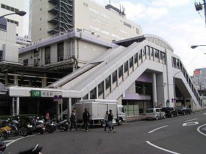 Machida Station (JR East) httpsuploadwikimediaorgwikipediacommonsthu