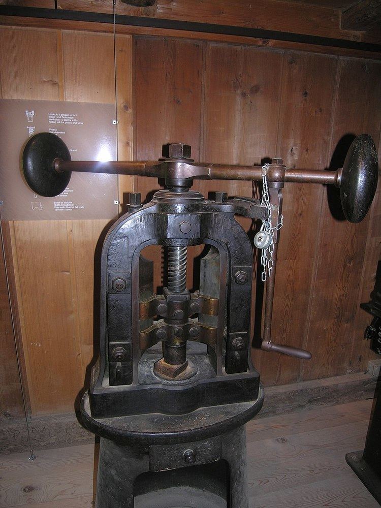 Machine press
