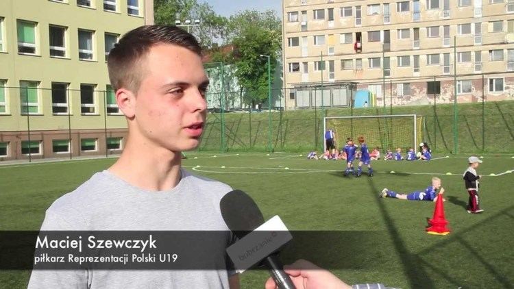 Maciej Szewczyk Maciej Szewczyk na treningu Football Academy YouTube