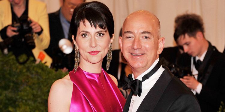 MacKenzie Bezos Jeff Bezos39 Wife Writes Possibly The Most Famous Amazon