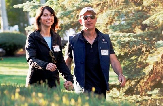 MacKenzie Bezos Mackenzie Bezos Amazon Jeff Bezos Wife bio wiki