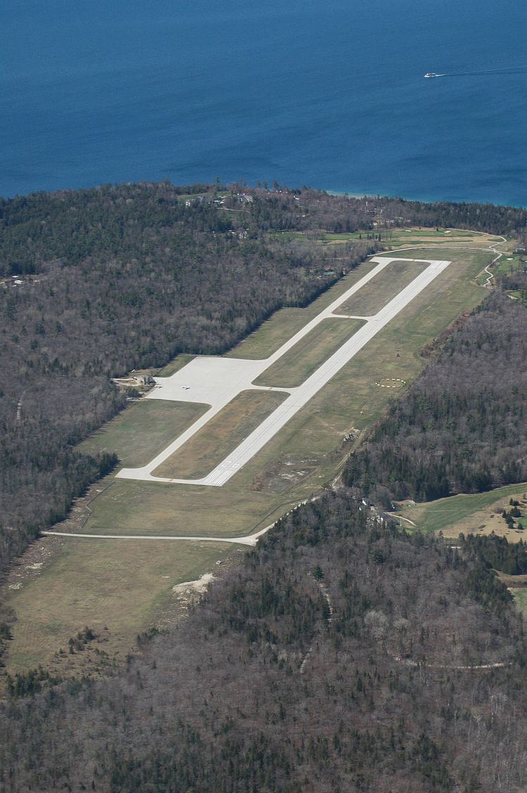 Mackinac Island Airport Alchetron The Free Social Encyclopedia   Mackinac Island Airport 5e6ec52d 0839 4e80 87a8 F12658bc4de Resize 750 