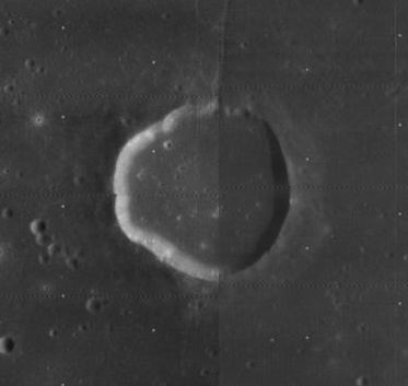 Maclear (crater)