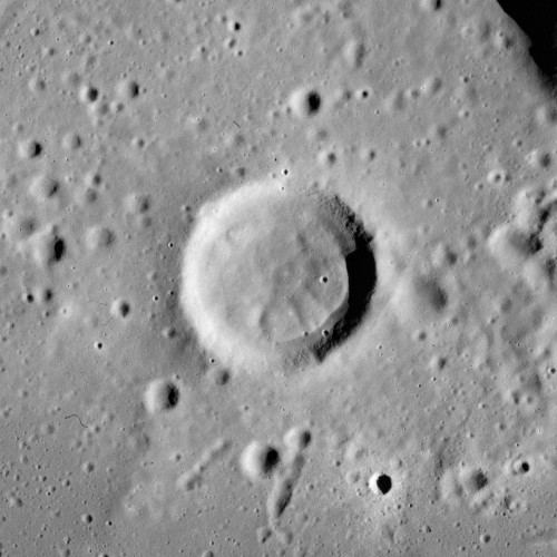 MacMillan (crater)