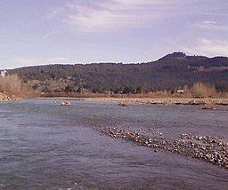 Mad River (California) httpsuploadwikimediaorgwikipediacommonsthu