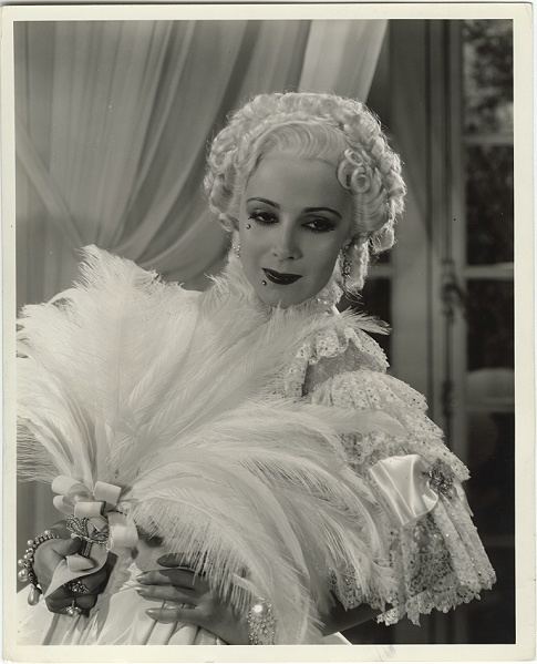 Madame Du Barry (1934 film) Dolores del Rio Madame du Barry 1934 Gowns by OrryKelly and